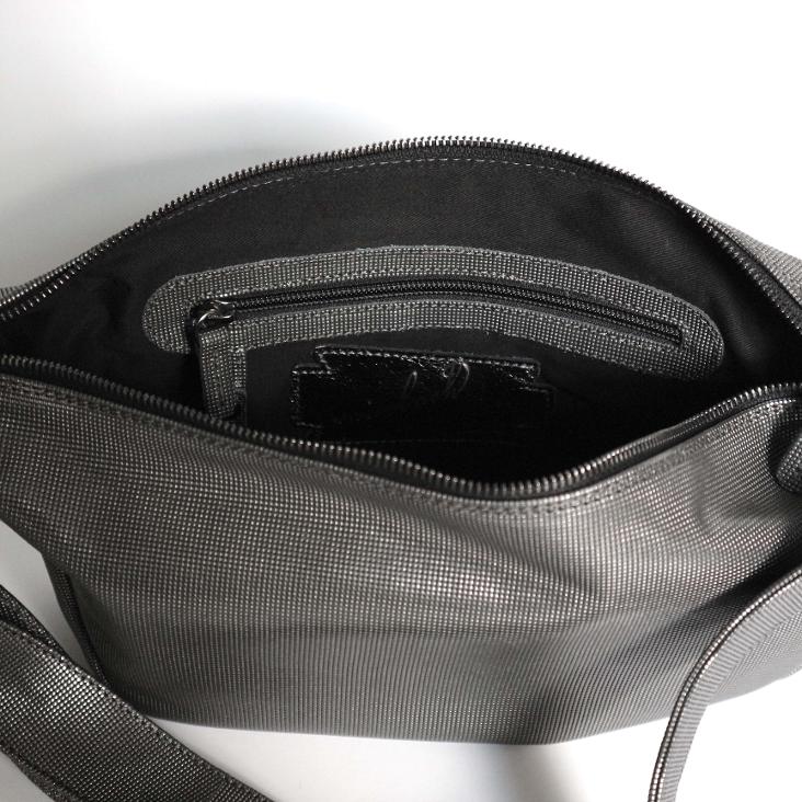 Griesbach – Small Mia Bag in geprägtem Leder in Metallic-Optik Farbe Graphit - 3