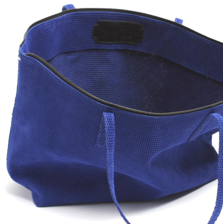 Griesbach – Soley Bag aus perforiertem Veloursleder in Farbe Blau - 0
