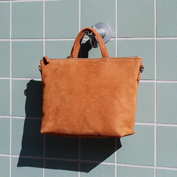 Griesbach – Ada Square Bag aus genarbtem Nubukleder Farbe Rostbraun