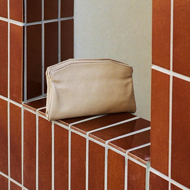 Griesbach - Azra Clutch in strukturiertem Leder Farbe Greige
