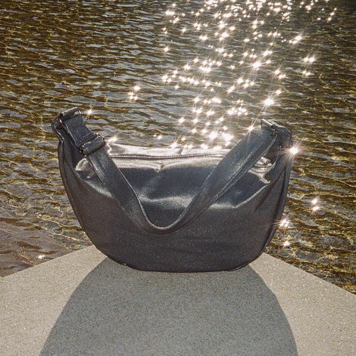 Griesbach – Mia Bag in geprägtem Leder in Metallic-Optik Farbe Graphit