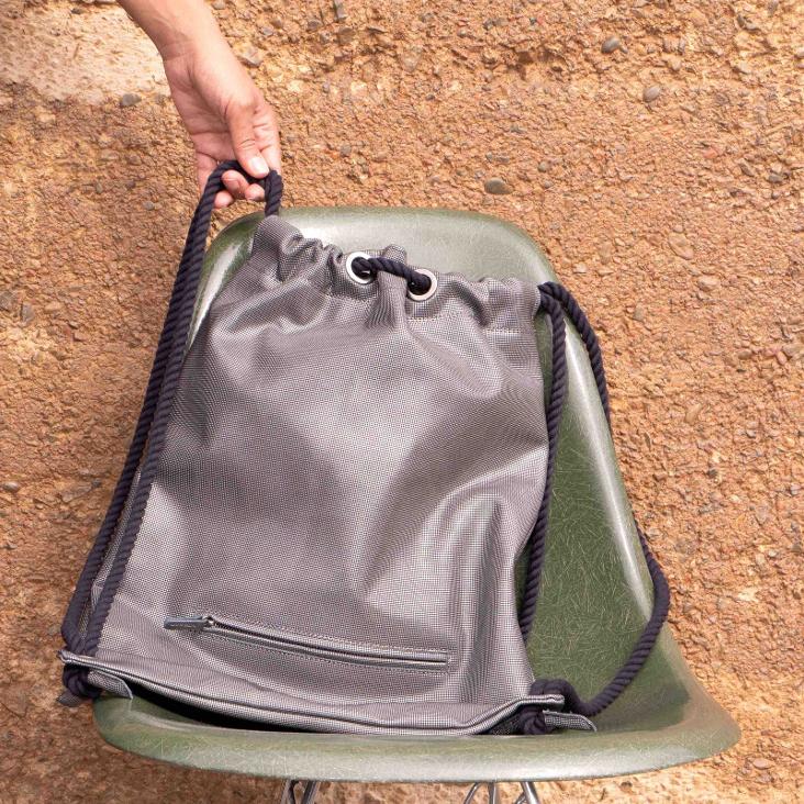 Griesbach – Rucksack Bag in geprägtem Leder in Metallic-Optik Farbe Graphit mit schwarzer Baumwollkordel