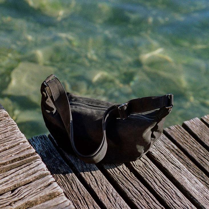 Griesbach – Small Mia Bag in Nubukleder Farbe Schwarz