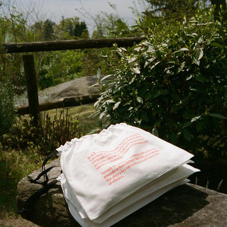to a T. – LIMITED FIFTY based on a true story T–Shirt `Gummiboum` Farbe Ziegelrot Grösse M - 0